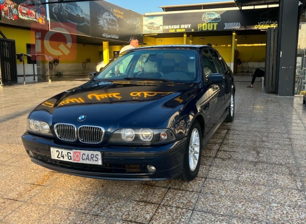 بی ئێم دەبڵیو سیریەس 5